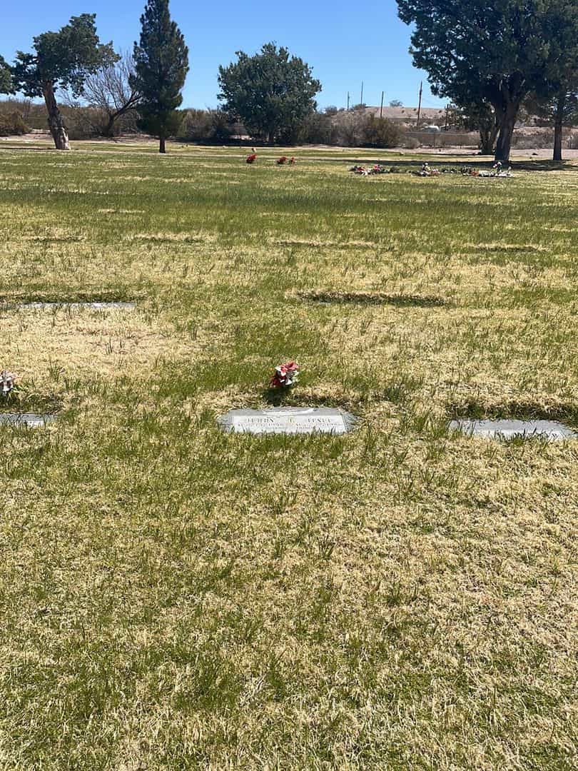 Jerry T. Hall's grave. Photo 1