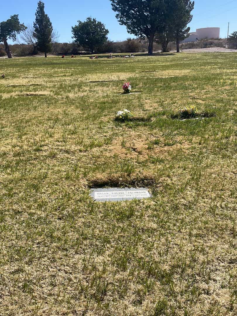 Helen Louise Jacobson's grave. Photo 1
