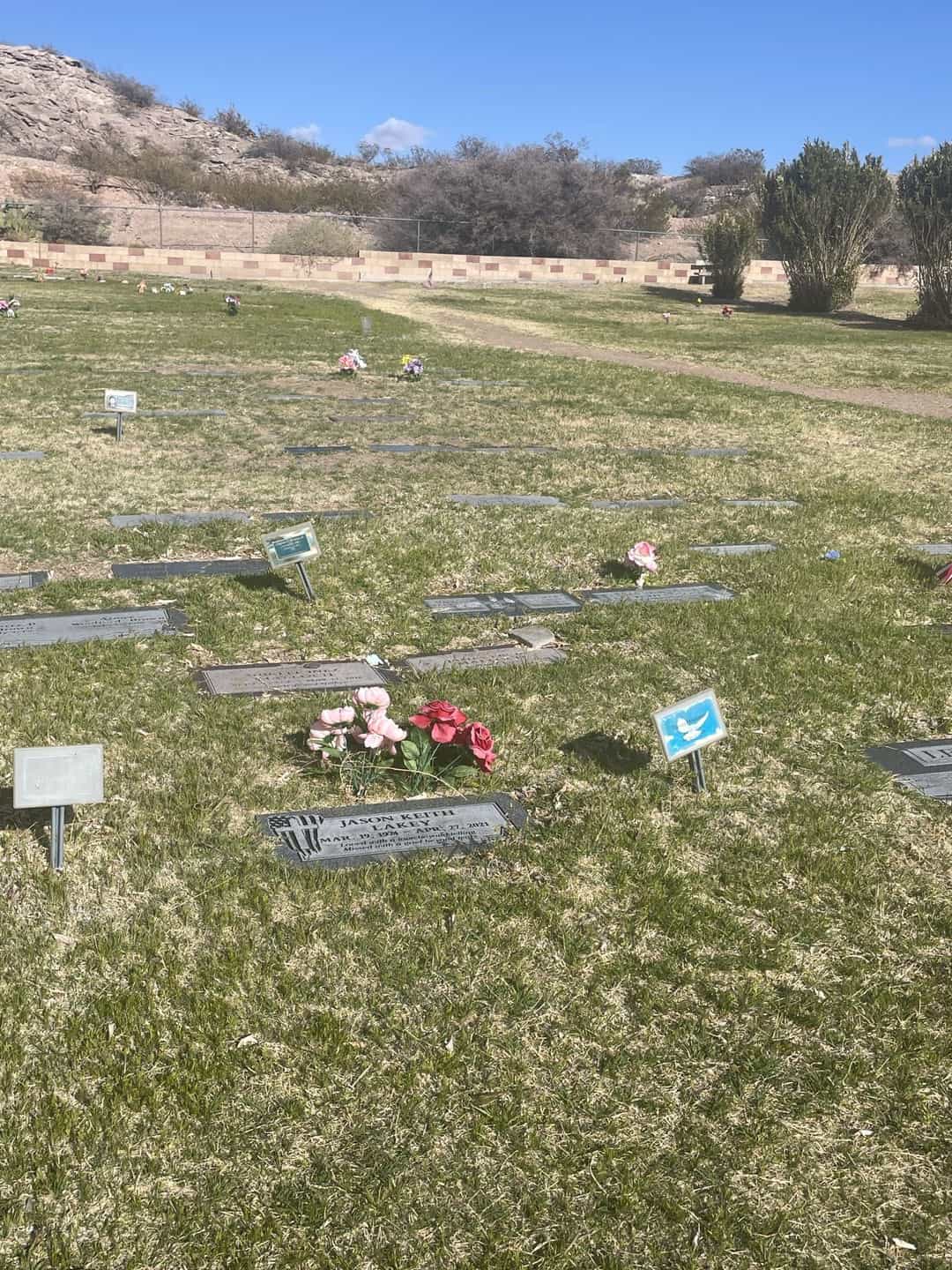 Jason Keith Lakey's grave. Photo 1