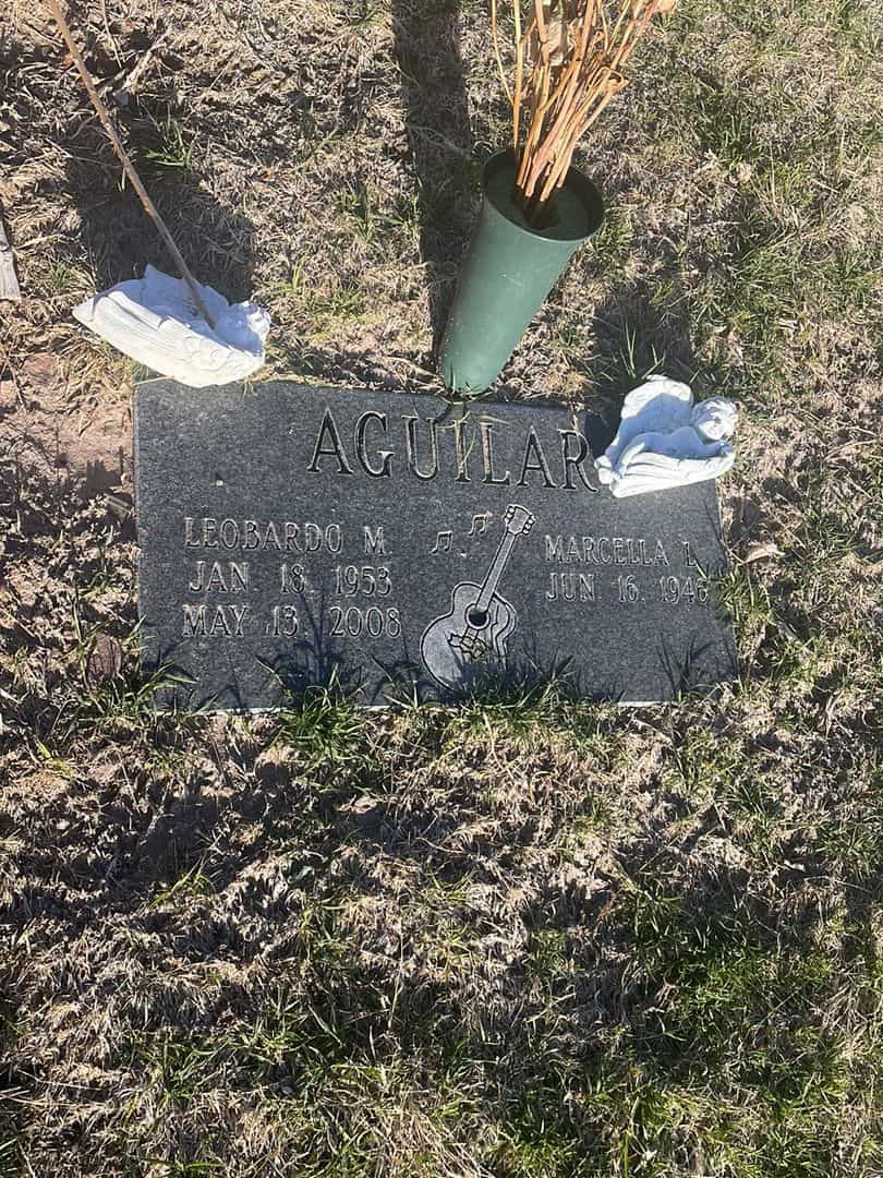 Leobardo M. Aguilar's grave. Photo 2