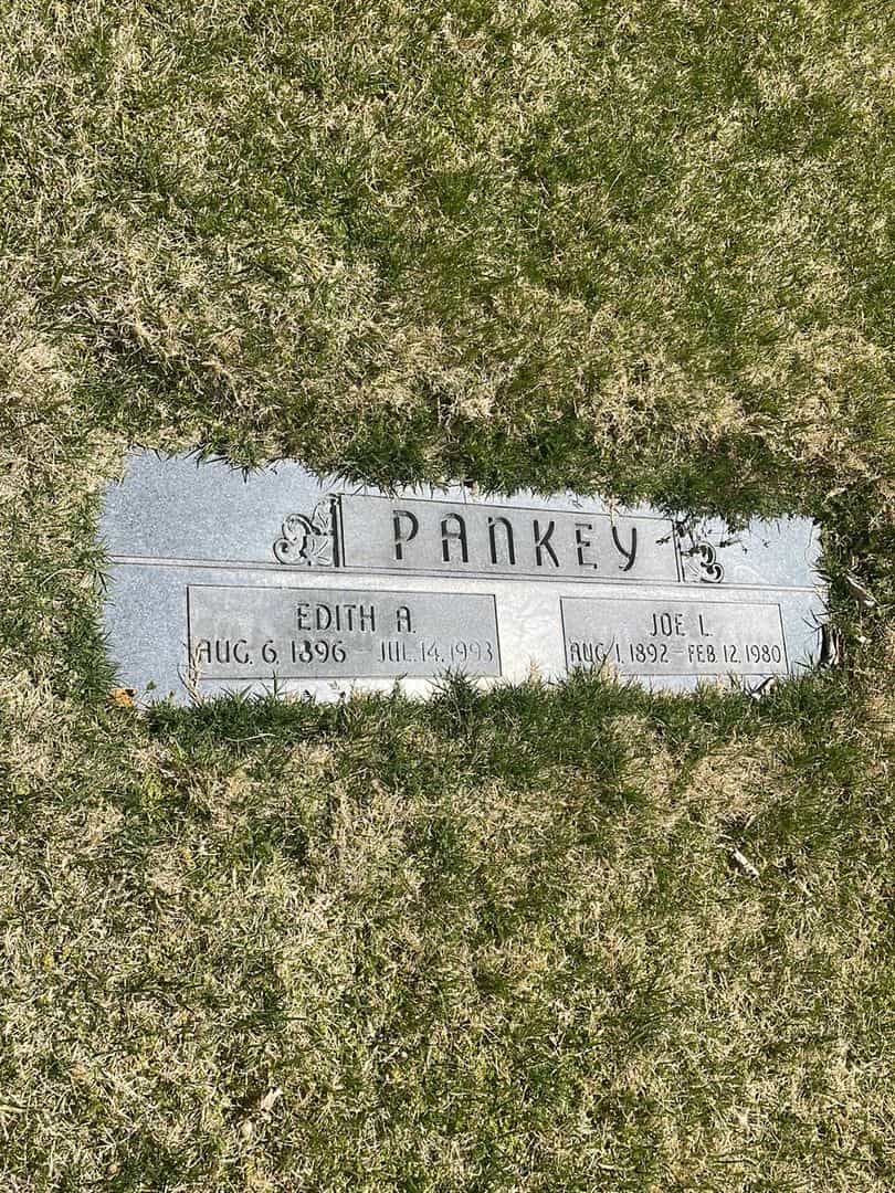 Edith A. Pankey's grave. Photo 2