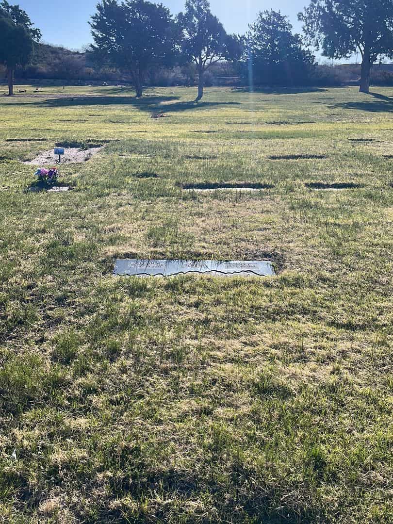 William M. Kelt's grave. Photo 1