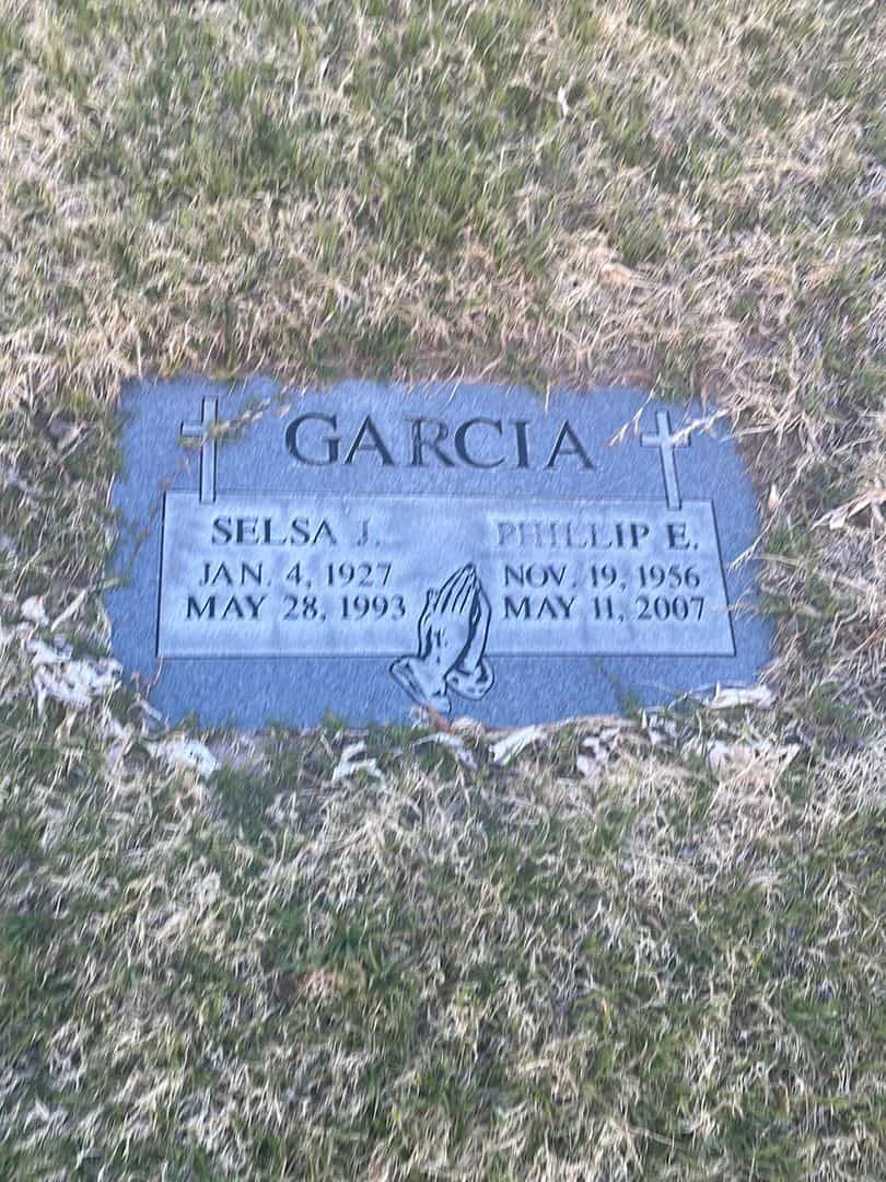 Phillip E. Garcia's grave. Photo 1