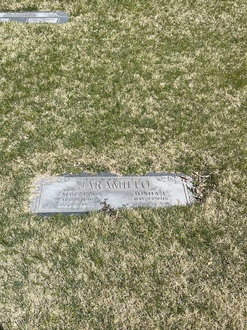 Albert S. Jaramillo's grave. Photo 2