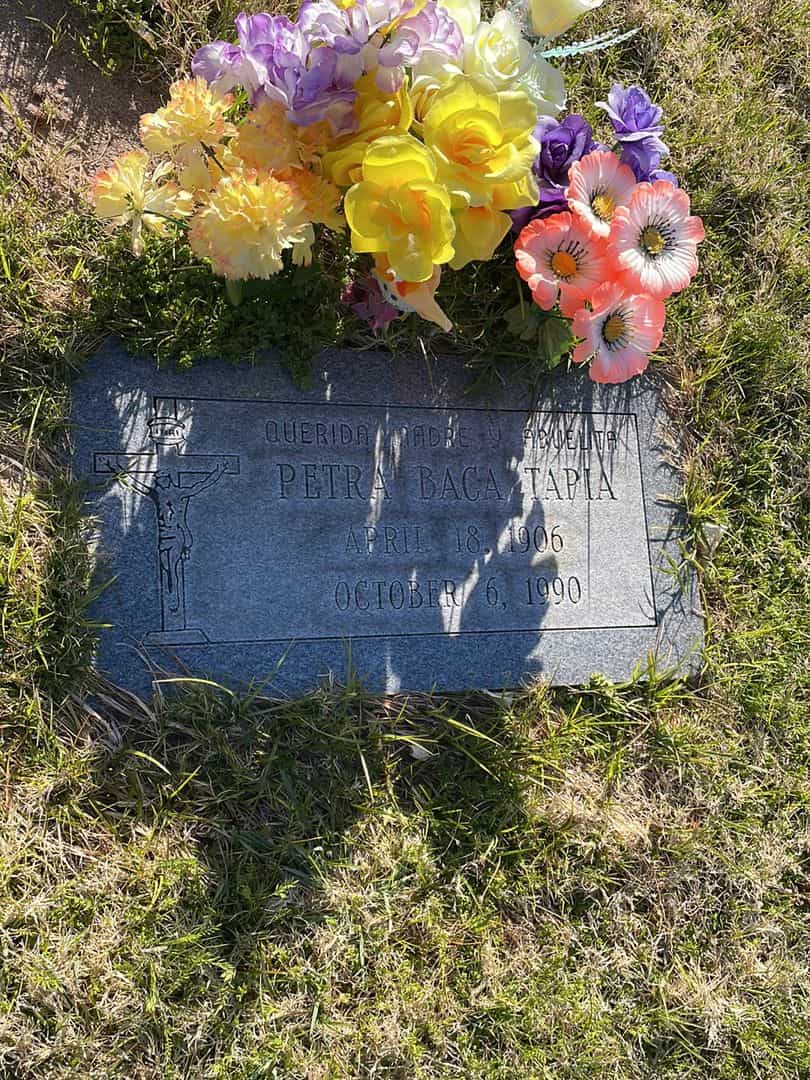 Petra Baca Tapia's grave. Photo 2
