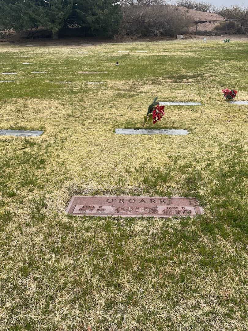 Guy B. O'Roark's grave. Photo 1