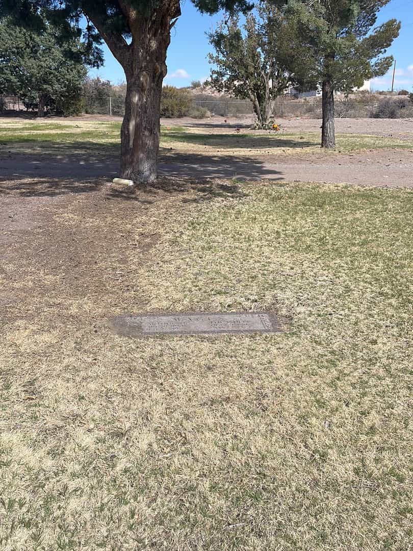 Arthur O. Wages's grave. Photo 1