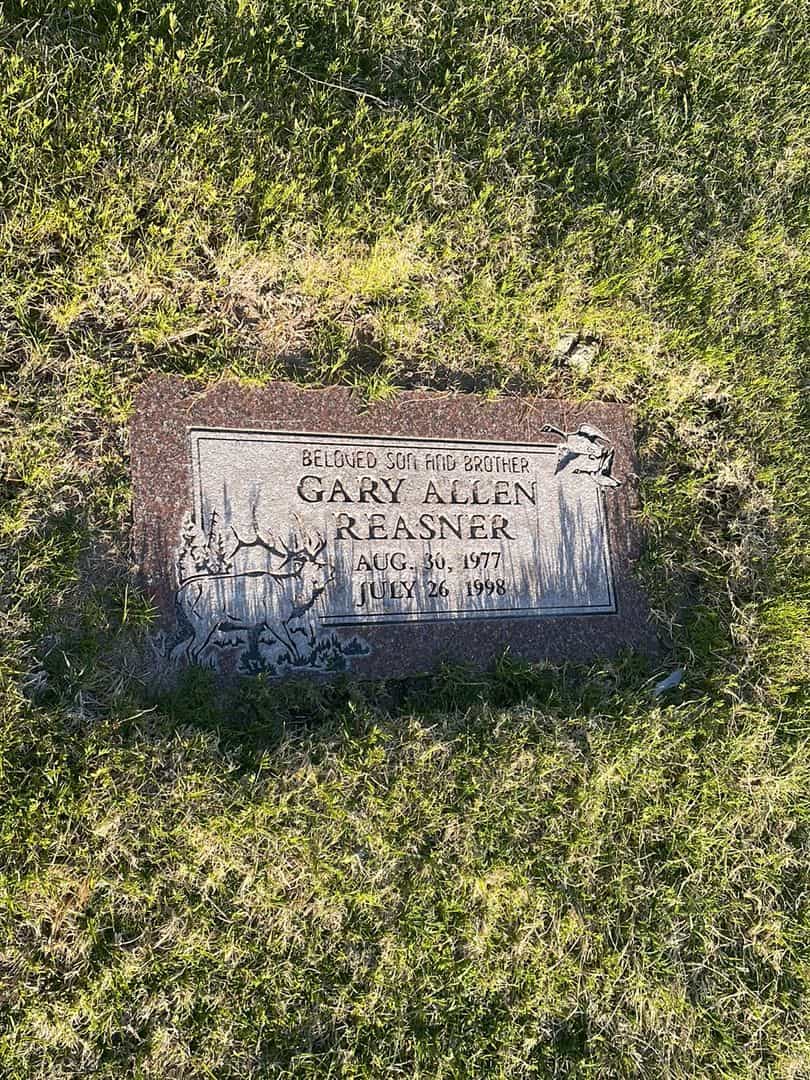 Gary Allen Reasner's grave. Photo 2