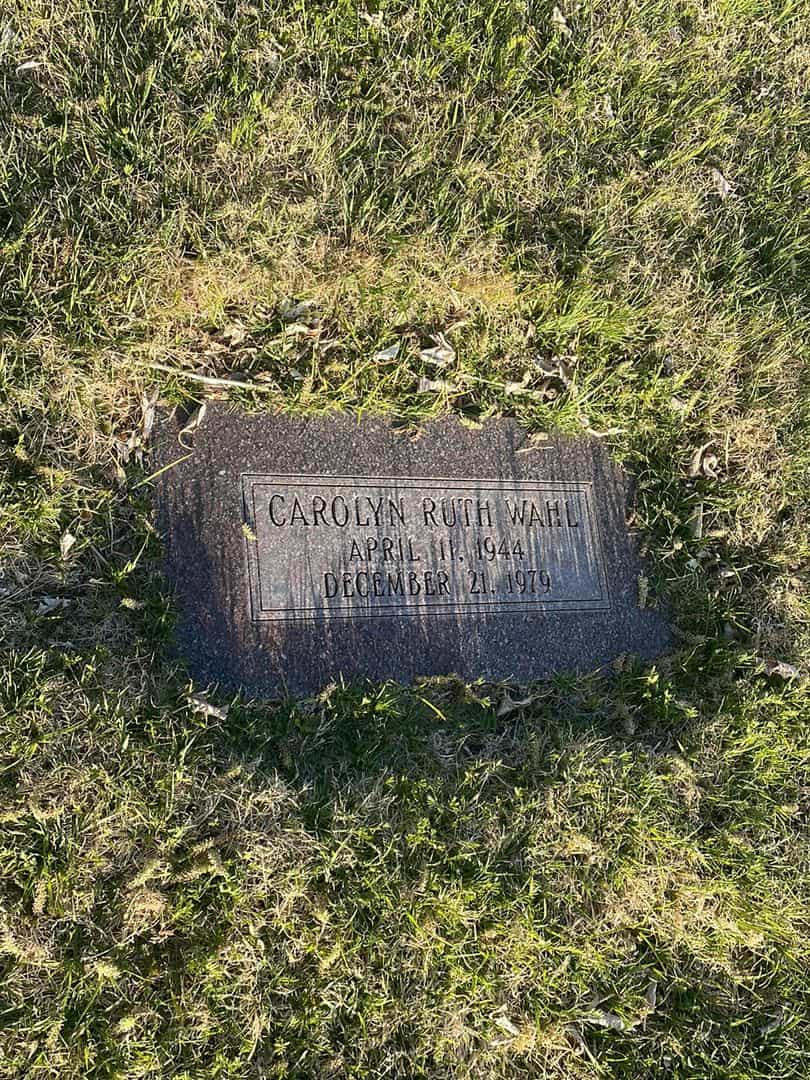 Carolyn Ruth Wahl's grave. Photo 2