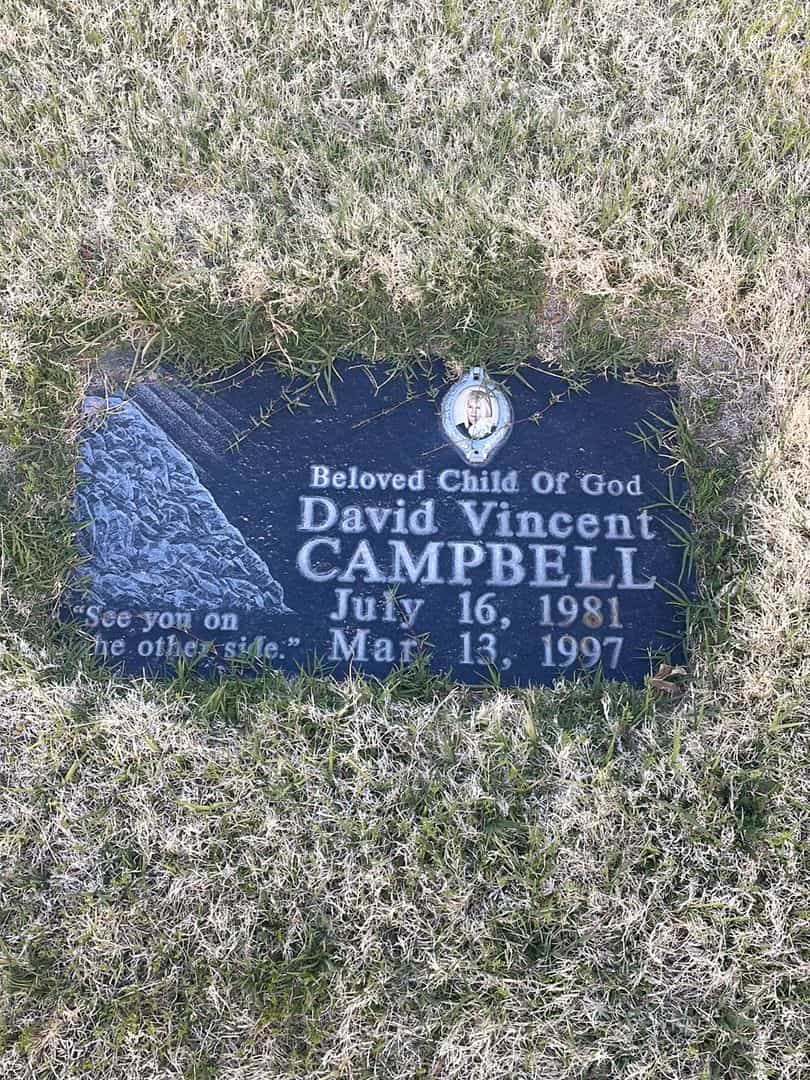 David Vincent Campbell's grave. Photo 2