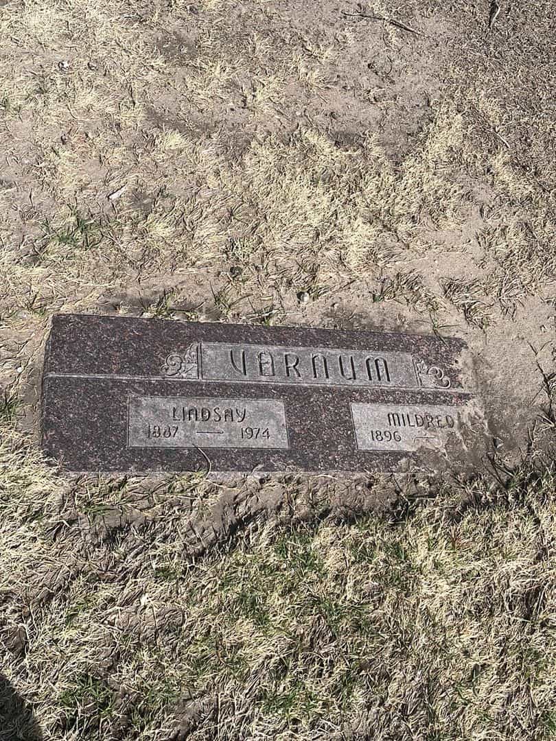 Mildred Varnum's grave. Photo 2