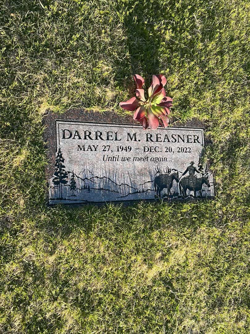 Darrel M. Reasner's grave. Photo 2