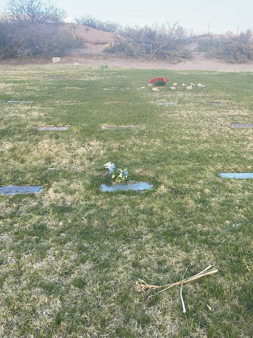 George G. Padilla's grave. Photo 2