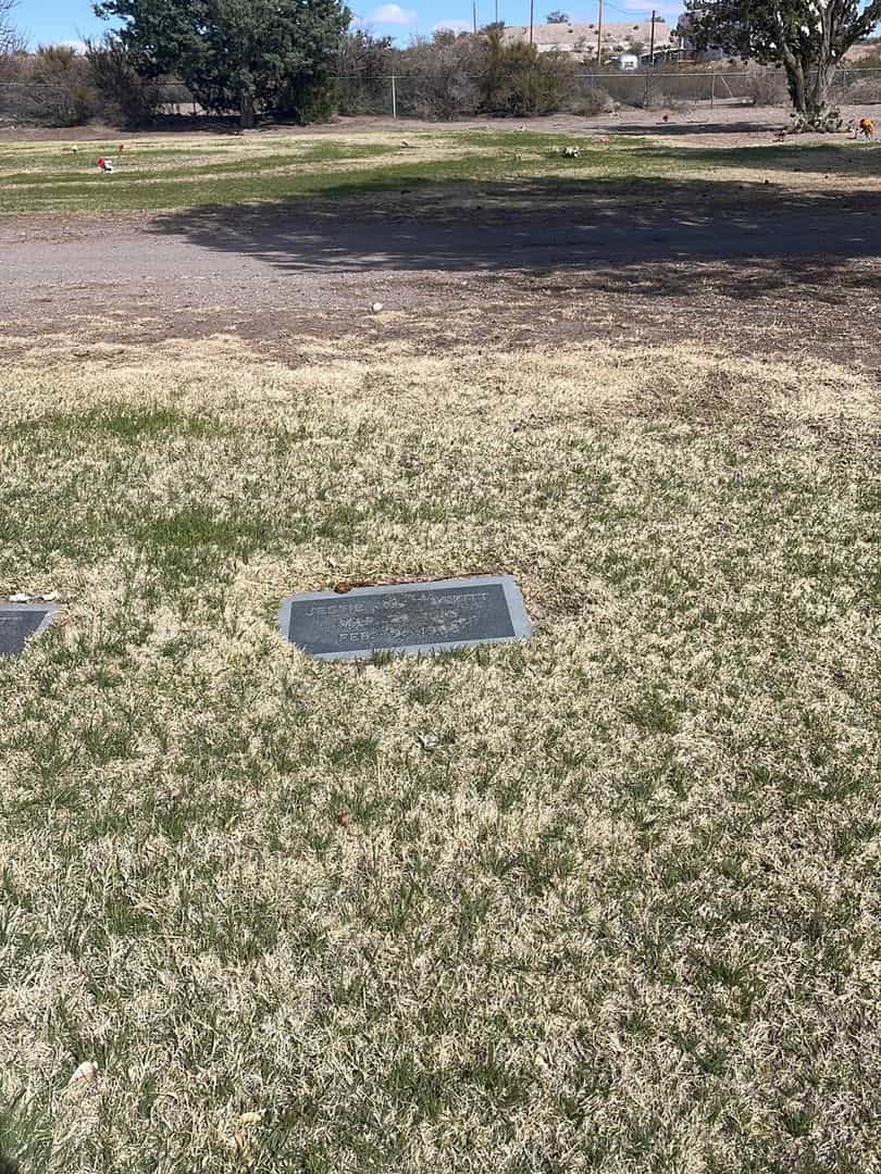 Jessie M. Tackitt's grave. Photo 1
