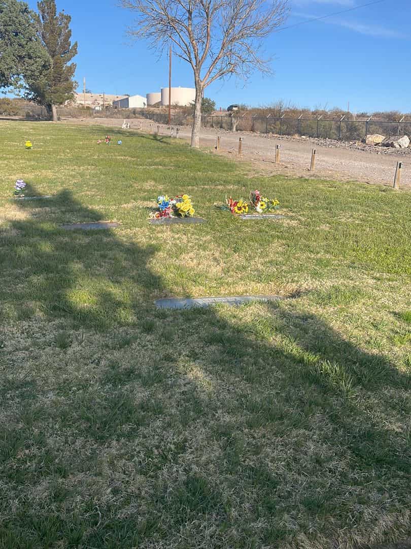 Ethel E. Felts's grave. Photo 1