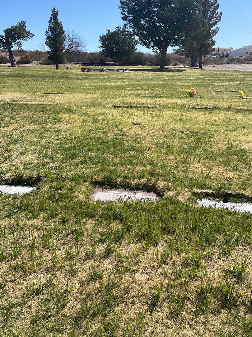 Gerard John Cahill Third's grave. Photo 1