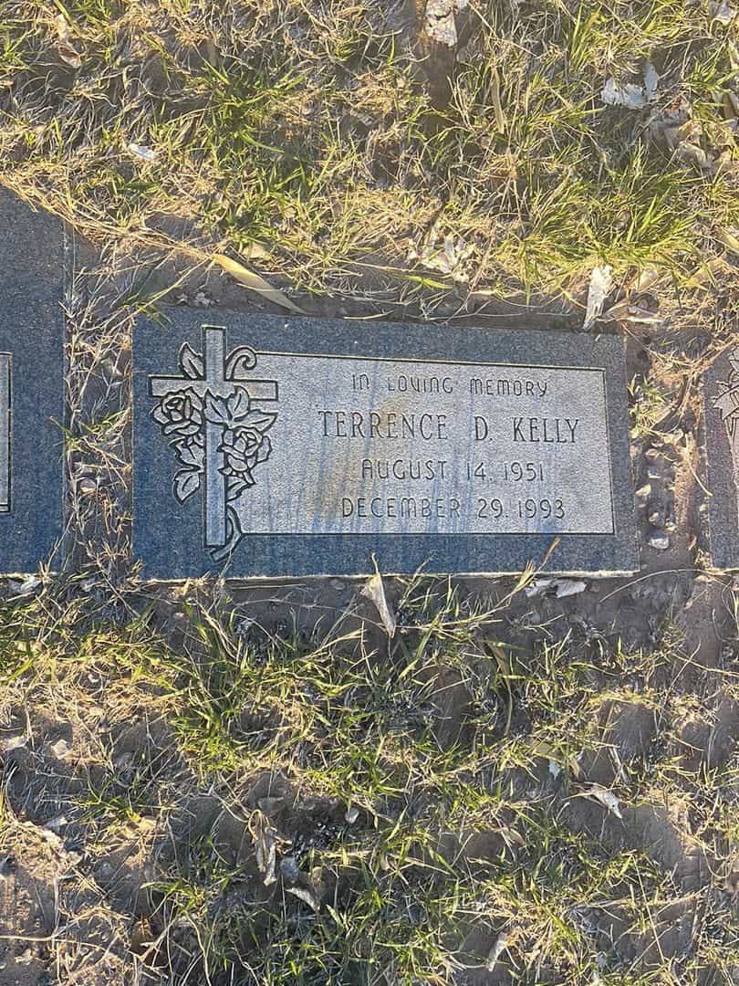 Terrence Dale Kelly's grave. Photo 2