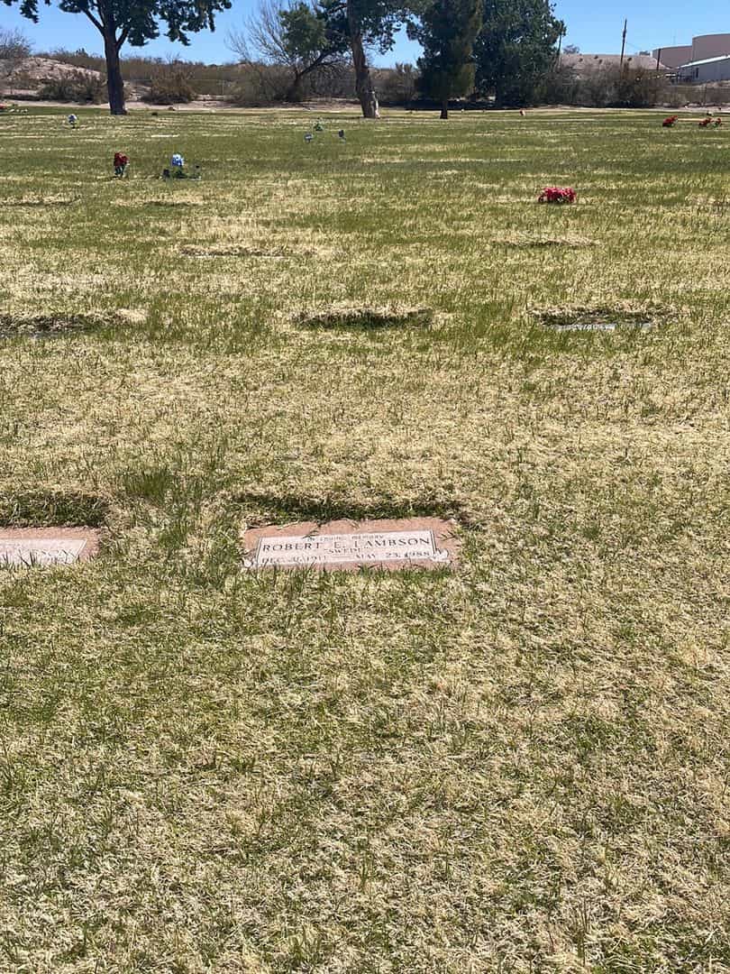 Robert Eugene "Swede" Lambson's grave. Photo 1