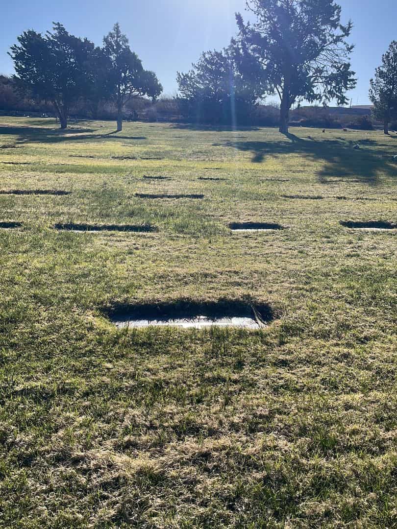 Charles Edward Neagle's grave. Photo 1