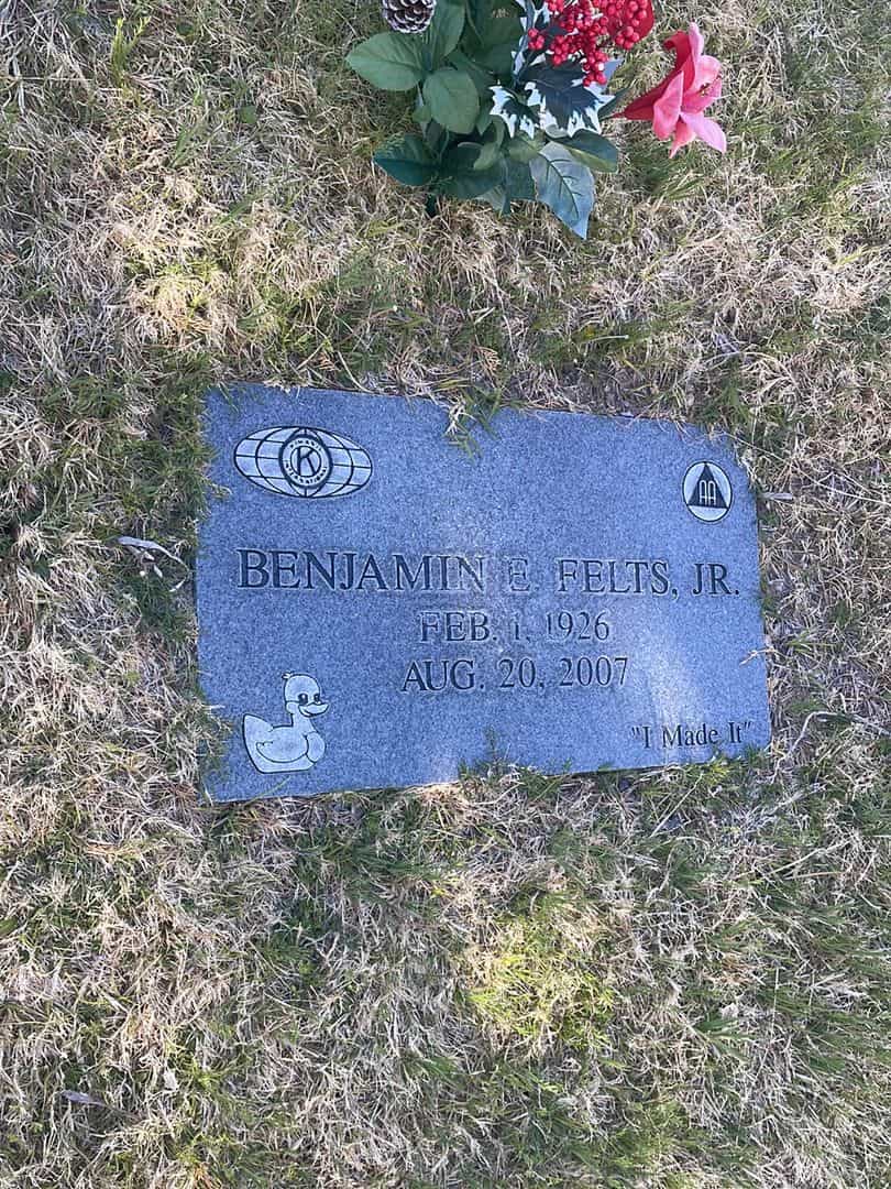 Benjamin E. Felts Junior's grave. Photo 2