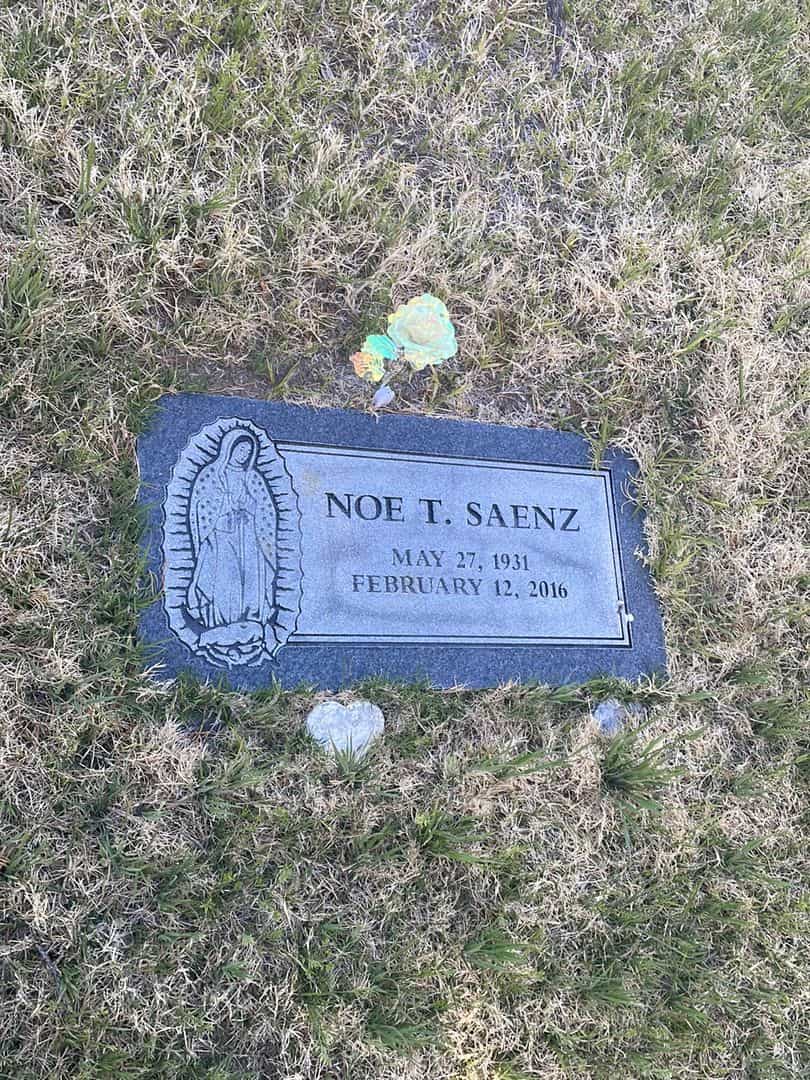 Noe T. Saenz's grave. Photo 2