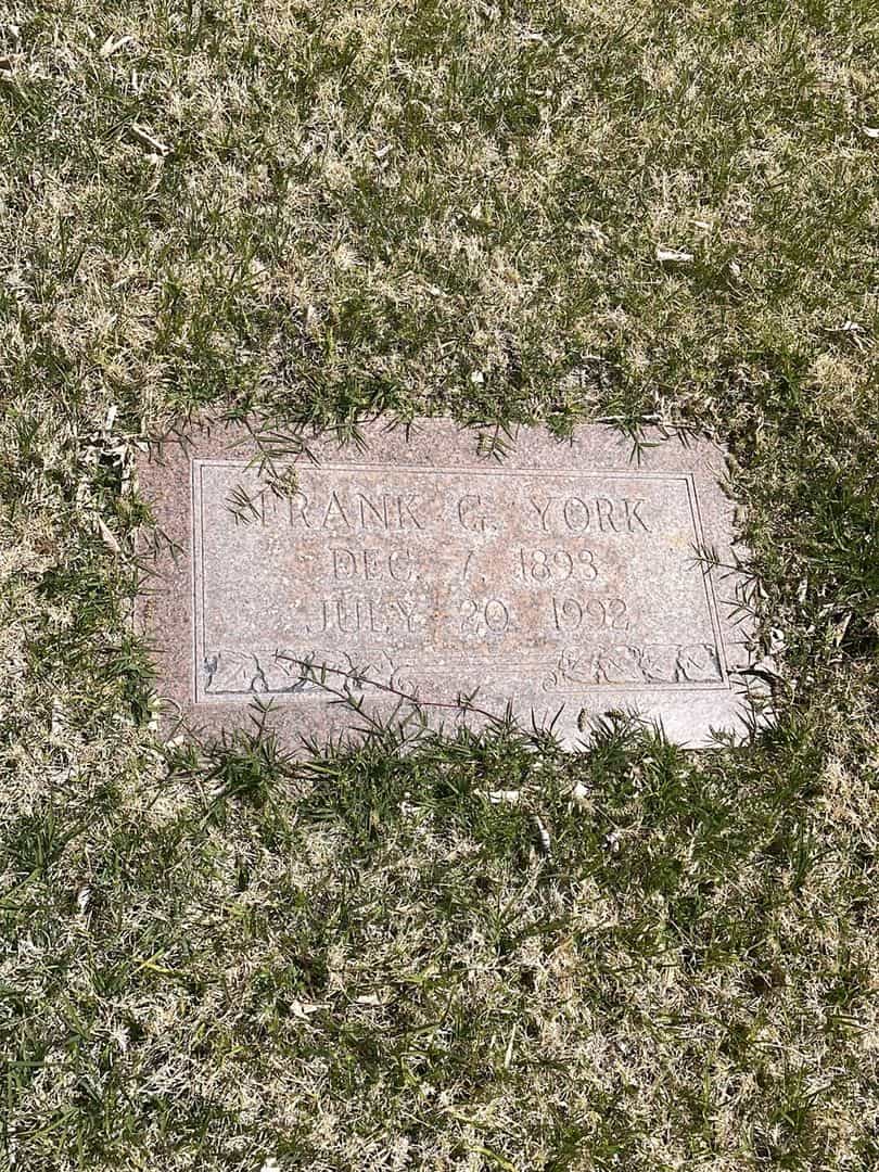 Frank G. York's grave. Photo 2