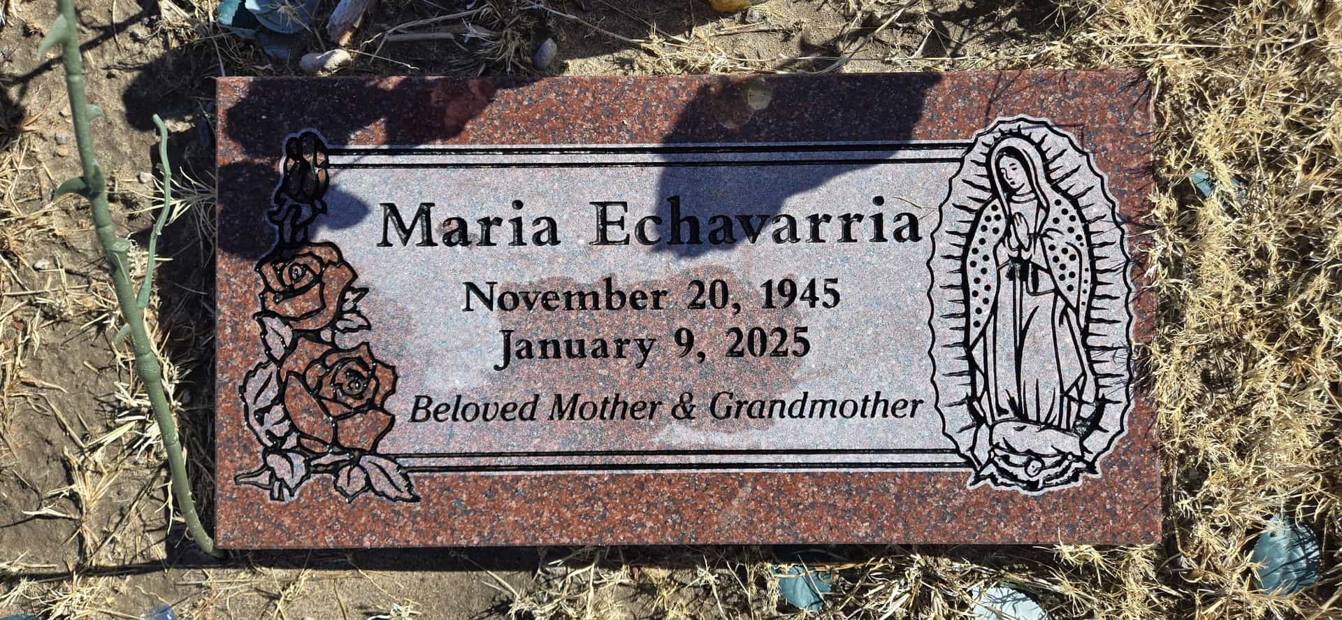 Maria Echavarria's grave. Photo 2