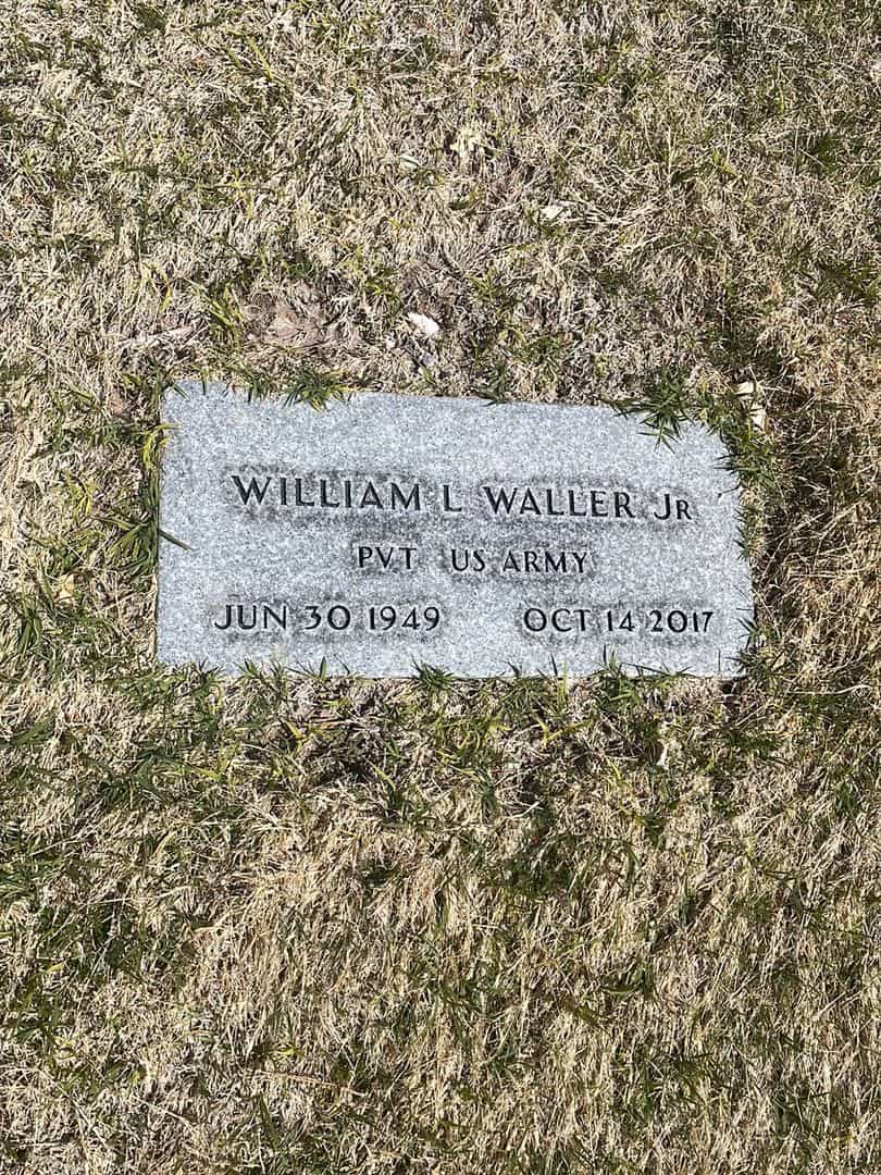 William L. Waller Junior's grave. Photo 1