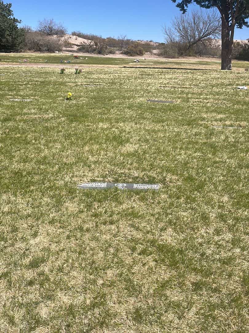 Ambrosio R. Sanchez's grave. Photo 1