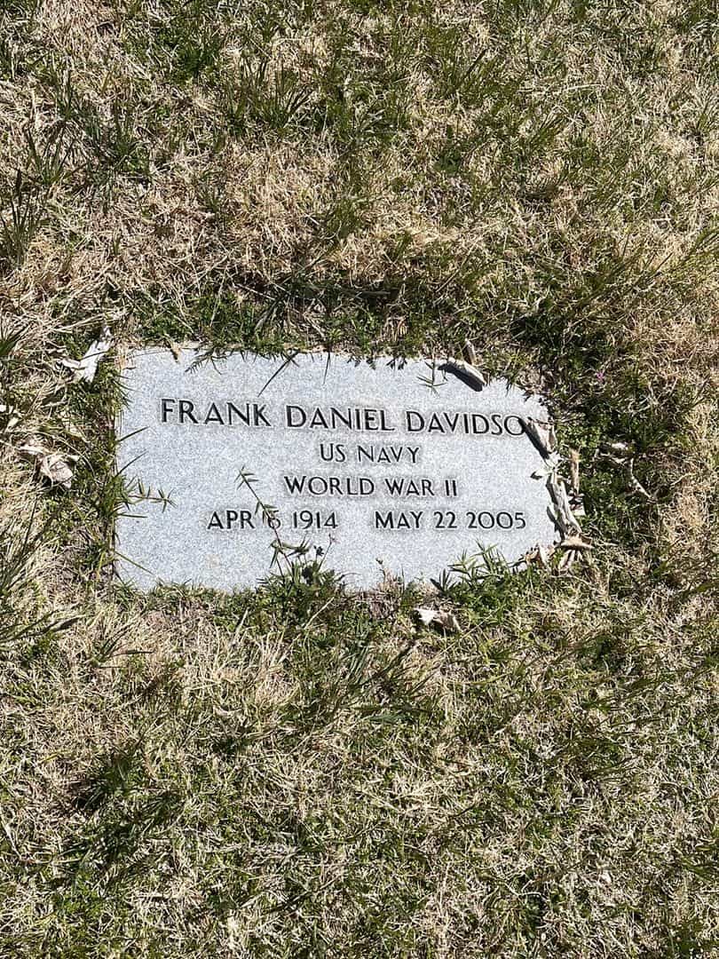 Frank Daniel Davidson's grave. Photo 2