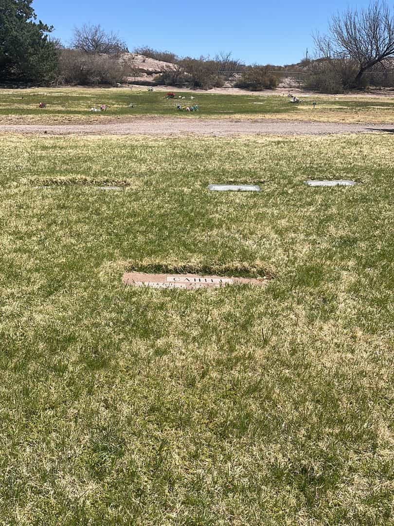 Jennette Cahill's grave. Photo 1