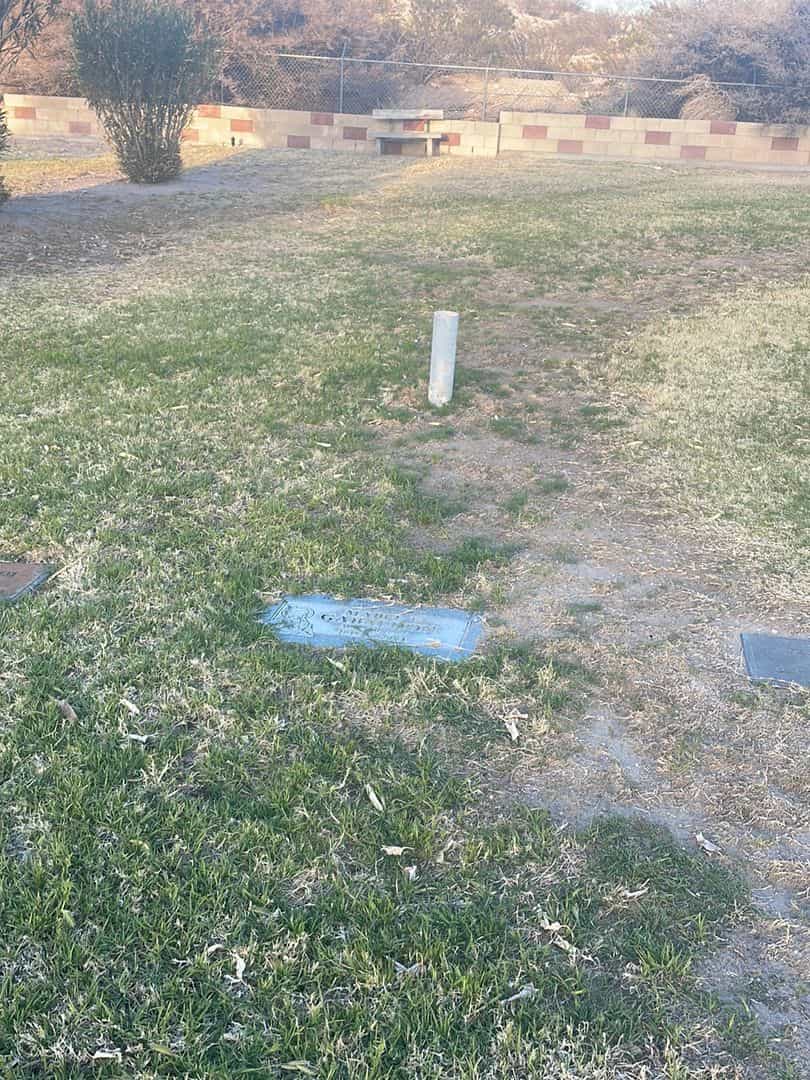 Mabel F. Gabaldon's grave. Photo 1