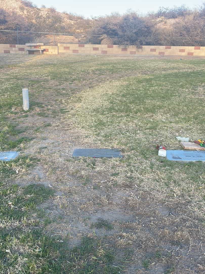 Frank Gabaldon's grave. Photo 1