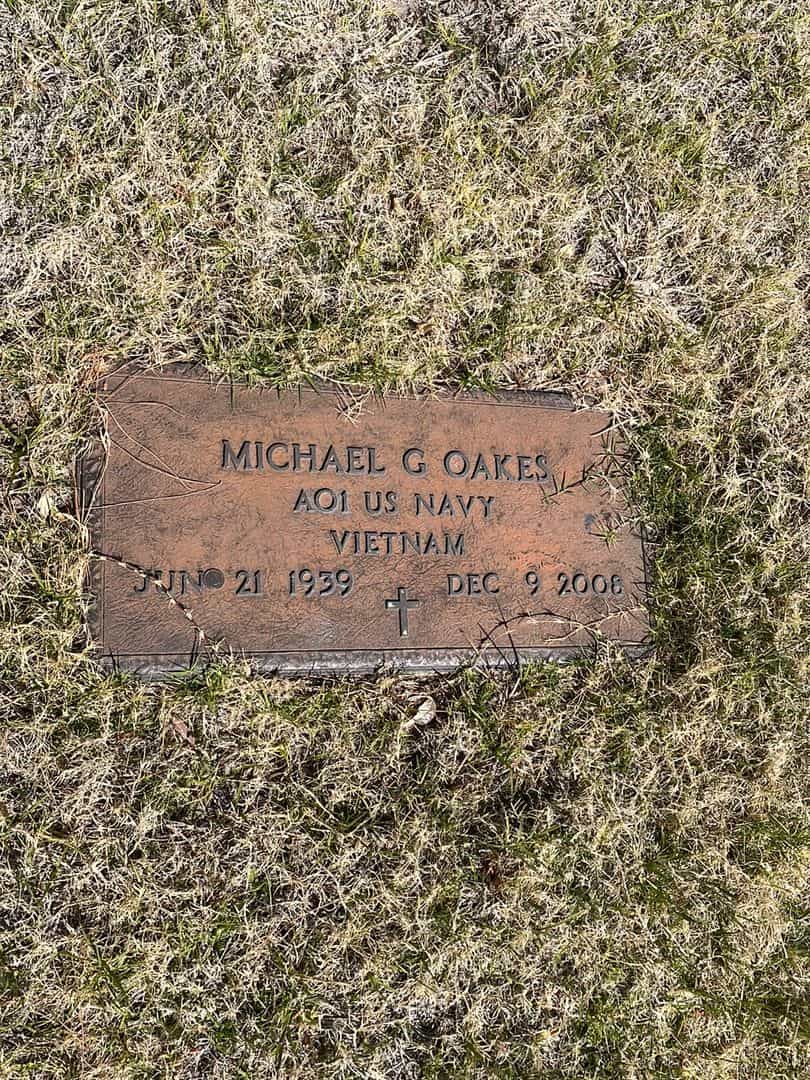 Michael G. Oakes's grave. Photo 1